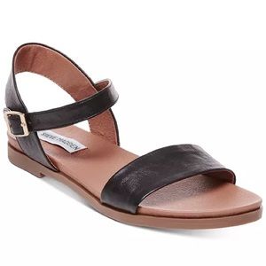 Steve Madden Daryn sandal